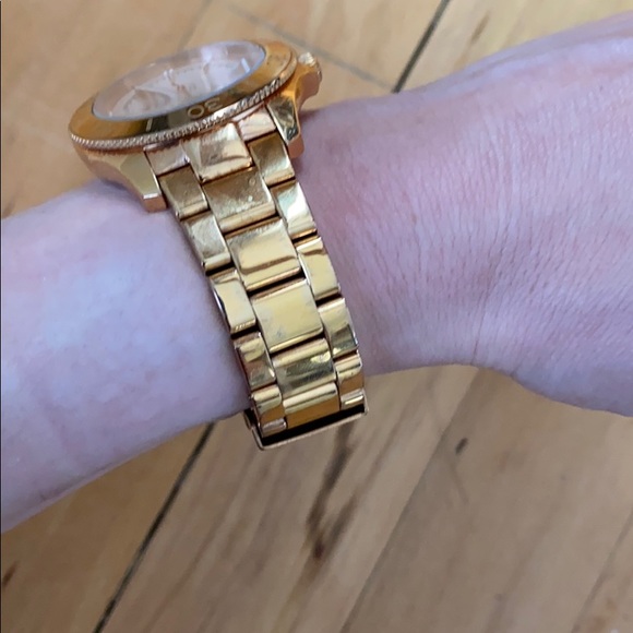 Fossil Watch - Picture 4 of 6